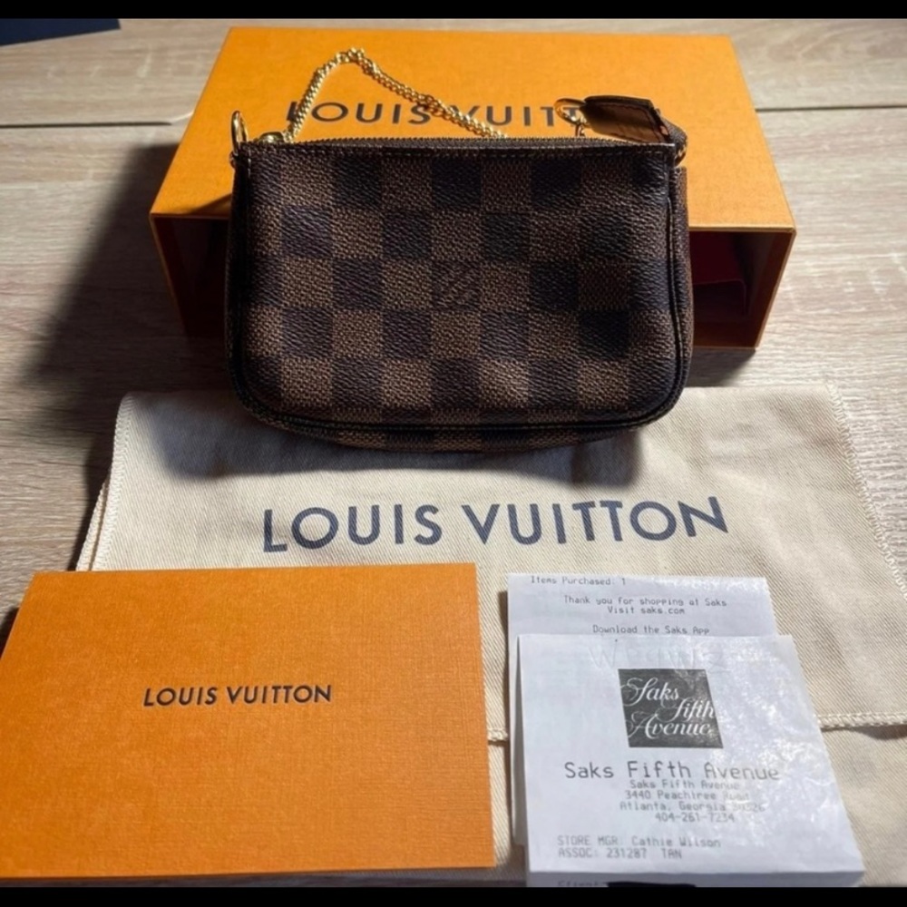 Louis Vuitton Mini Pochette